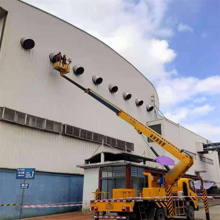 黔西南高空作业车出租服务：专业广告牌安装解决方案