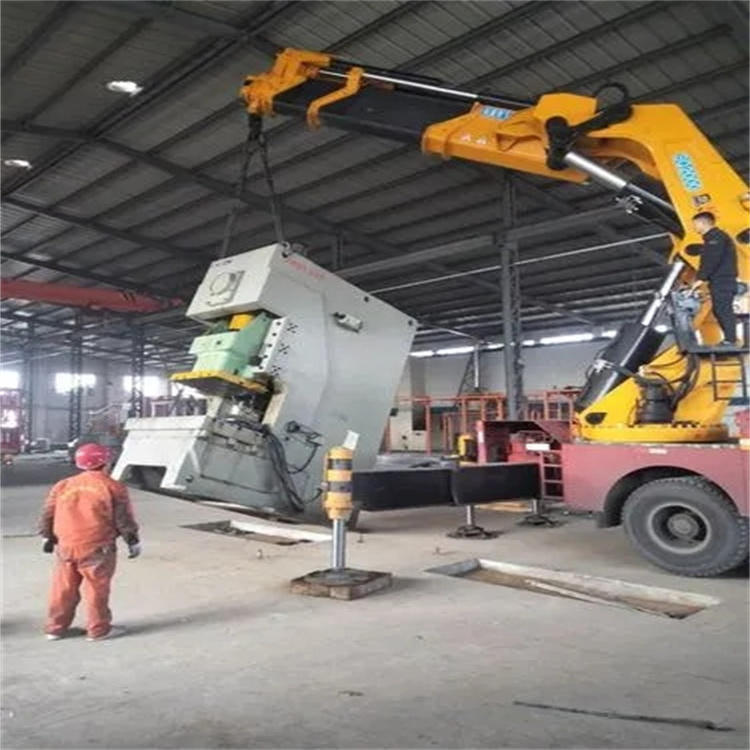 黔西南80吨折臂吊车出租附近电话