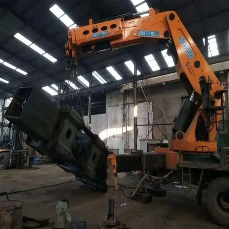 黔西南130吨折臂吊车出租吊机租赁附近电话