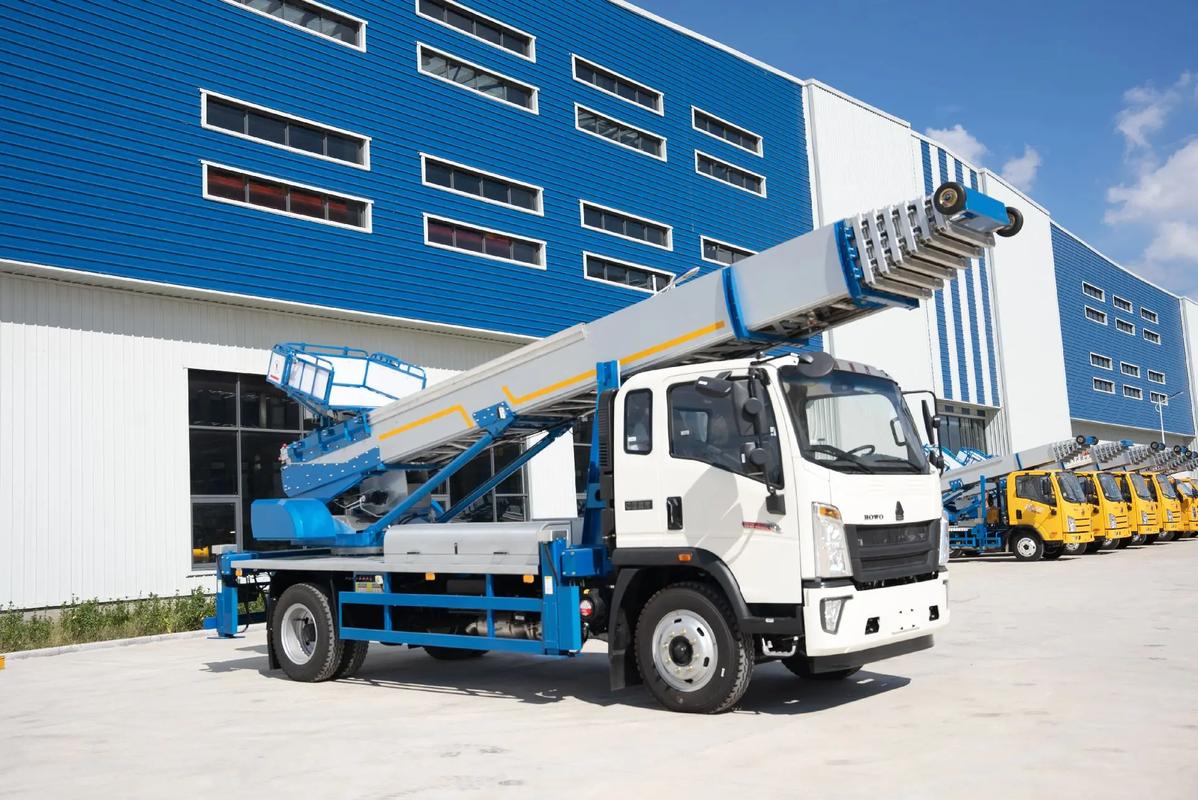 黔西南出租云梯车高空作业车 建筑垃圾搬运